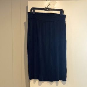 PRICE DROP Saks Fifth Avenue black according pleated skirt. Medium